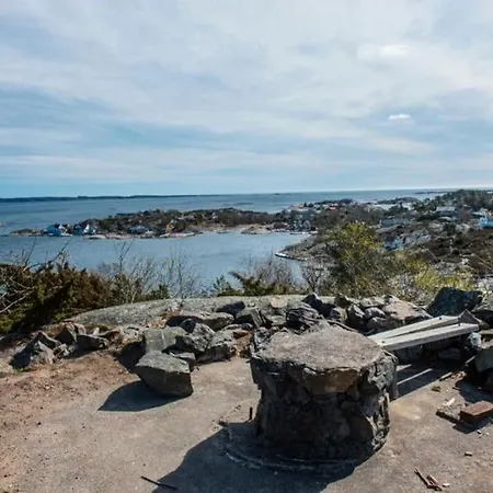 Hus Pa Idylliske Flekkeroy