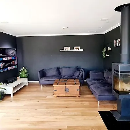 Hus Pa Idylliske Flekkeroy Kristiansand