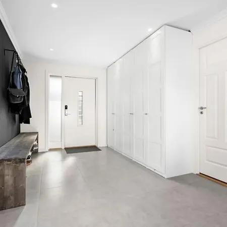 度假居 Hus Pa Idylliske Flekkeroy 克里斯蒂安桑